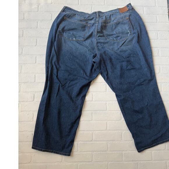 Judy Blue Women's Straight Fit Medium Wash Distressed 20 W Plus Size Denim Jeans - Picture 2 of 5